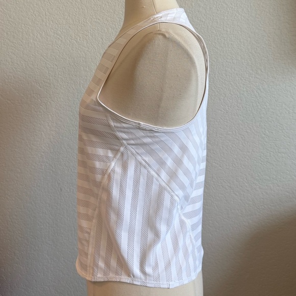 Lululemon | Off and Running Mesh Tank White - Picture 8 of 8